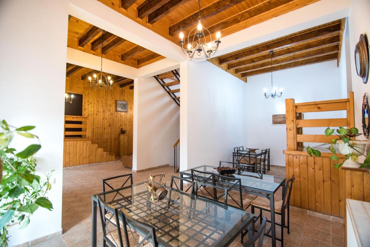 Casa Domneasca Villa Baia de Fier Eksteriør billede